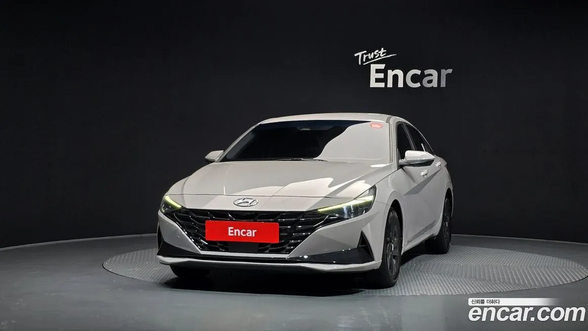 Hyundai AVANTE — фото 3