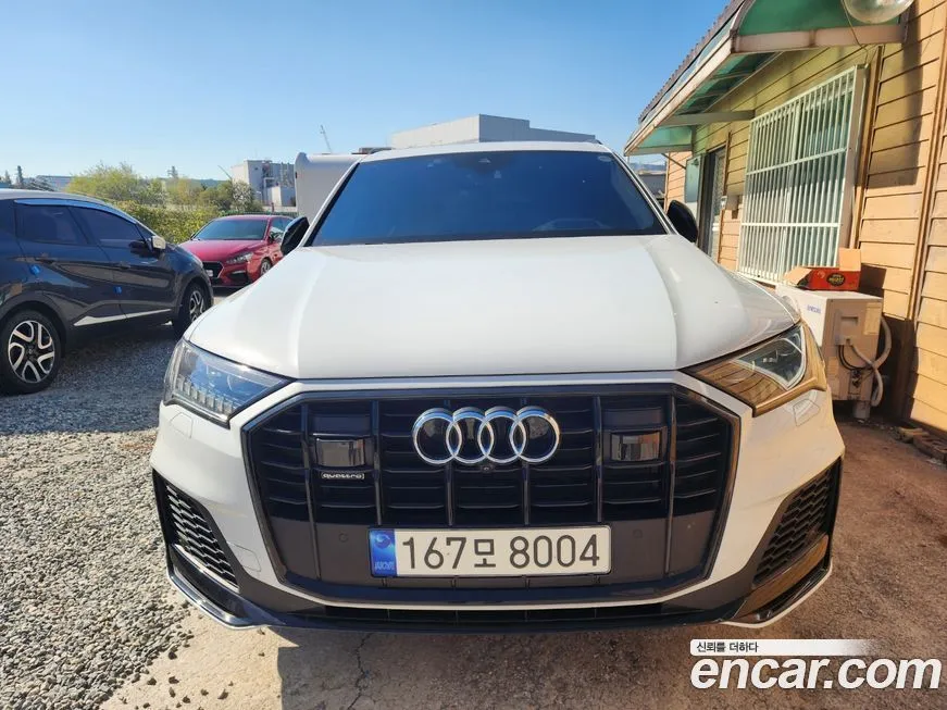 Audi Q7 2023 из KR, фото 3