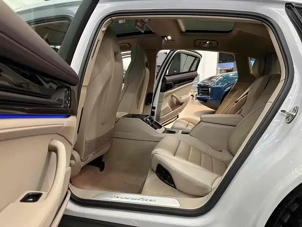 Porsche Panamera — фото 9