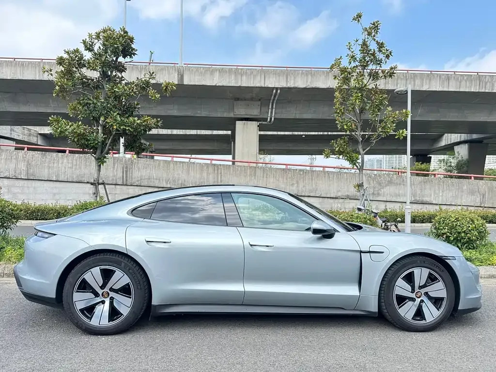 Porsche Taycan 2021 из CN, фото 10
