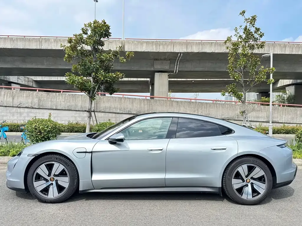 Porsche Taycan 2021 из CN, фото 2