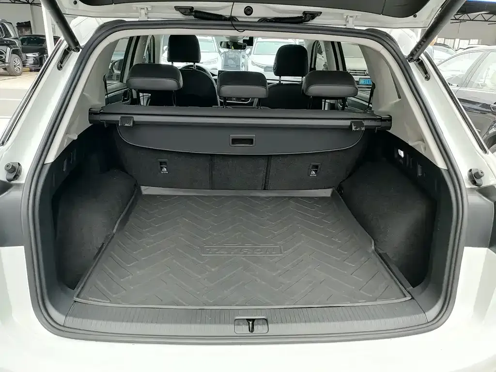 Volkswagen Tayron 2023 из CN, фото 8