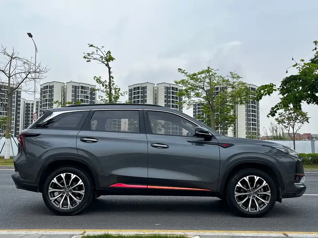 Changan CS75 PLUS — фото 3
