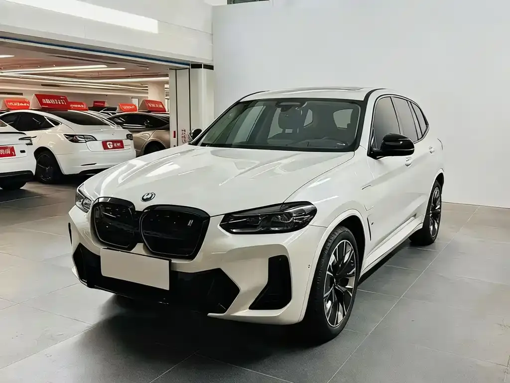 BMW iX3 2024 из CN, фото 2