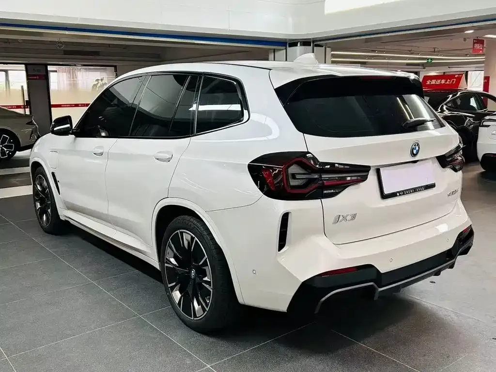 BMW iX3 2024 из CN, фото 8
