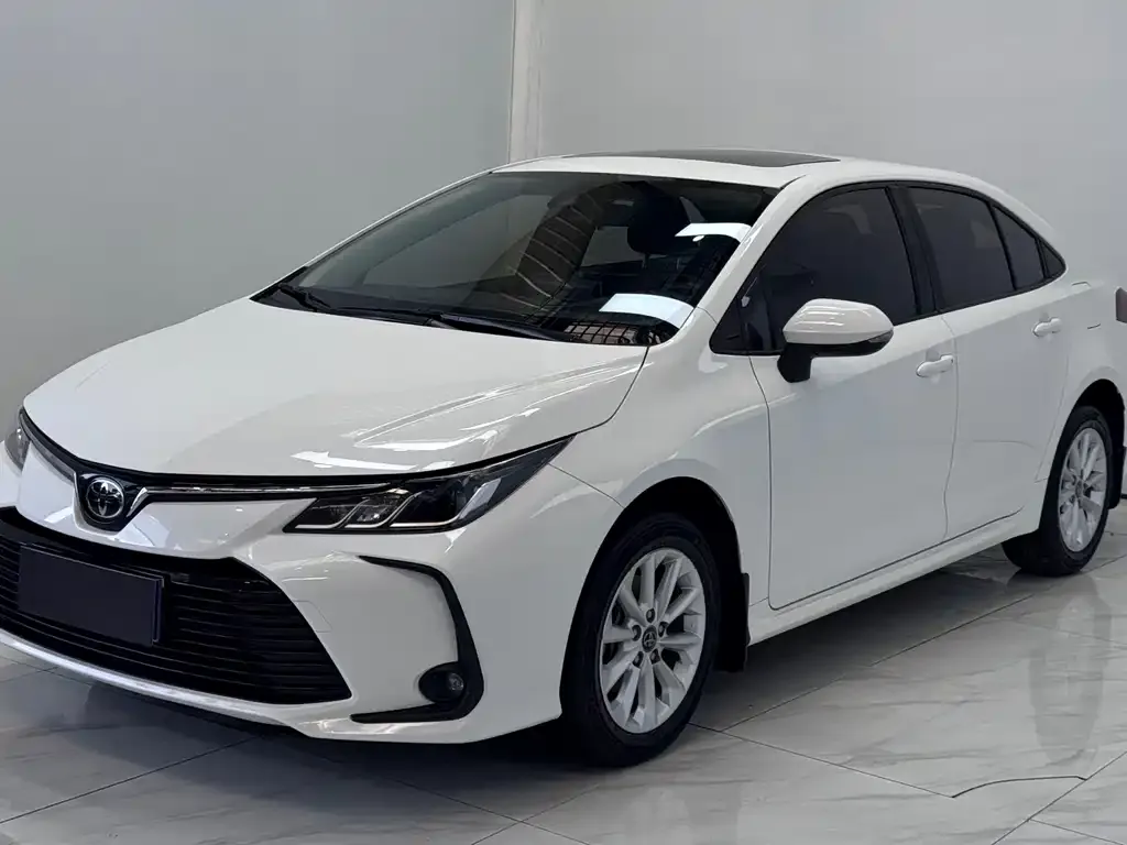 Toyota Corolla 2021 из CN, фото 1