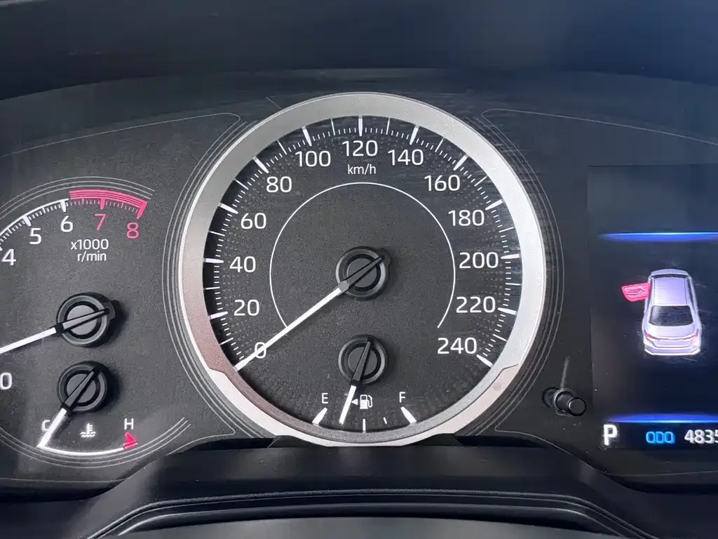 Toyota Corolla 2021 из CN, фото 8