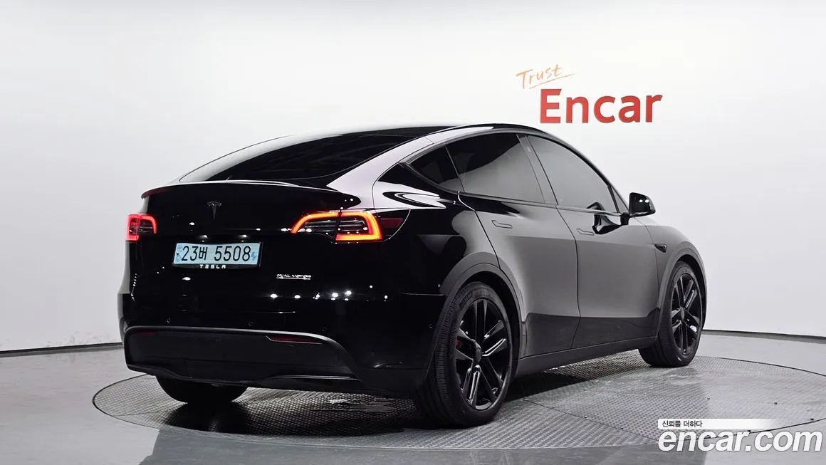 Tesla Model Y 2021 из KR, фото 2