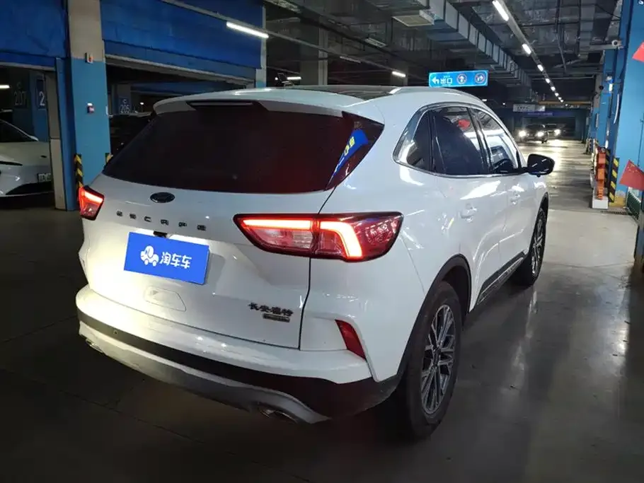 Ford Escape 2022 из CN, фото 3