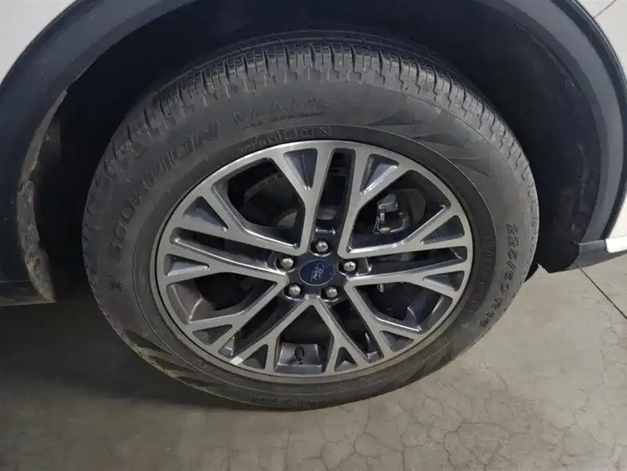 Ford Escape 2022 из CN, фото 6