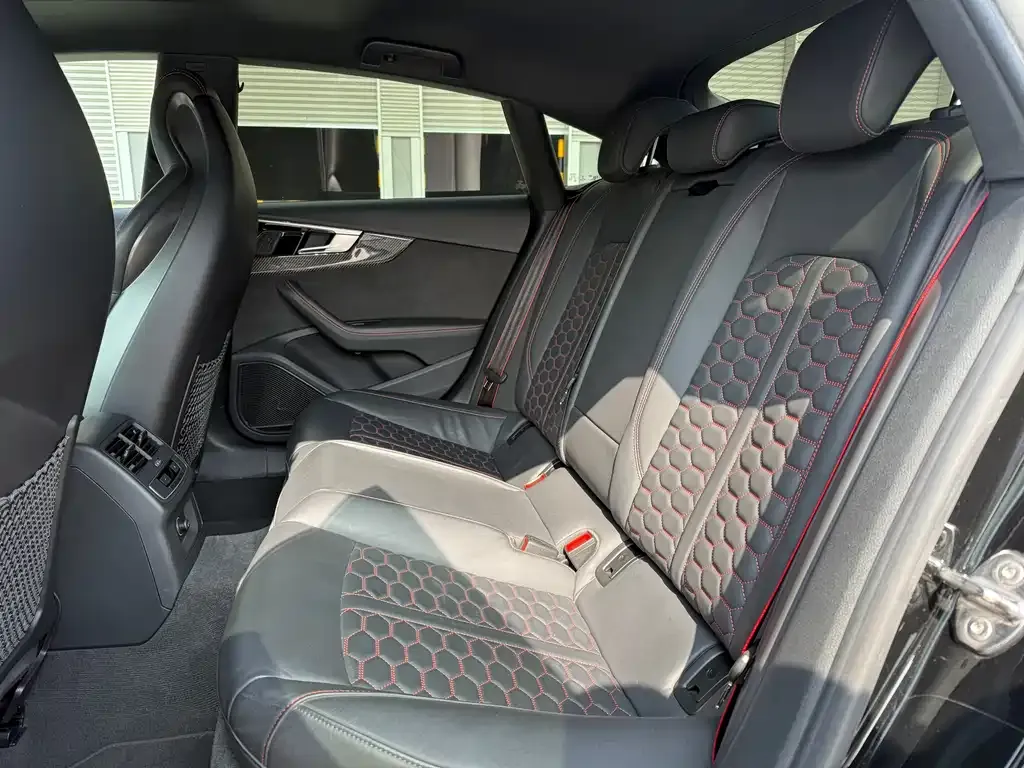 Audi RS 5 2022 из CN, фото 9