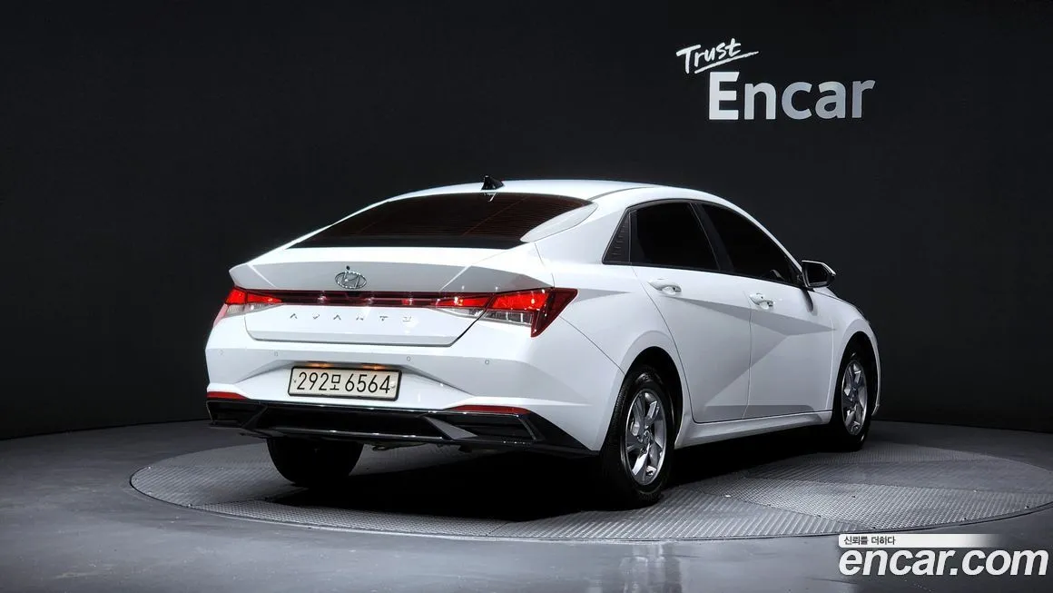 Hyundai AVANTE 2021 из KR, фото 2