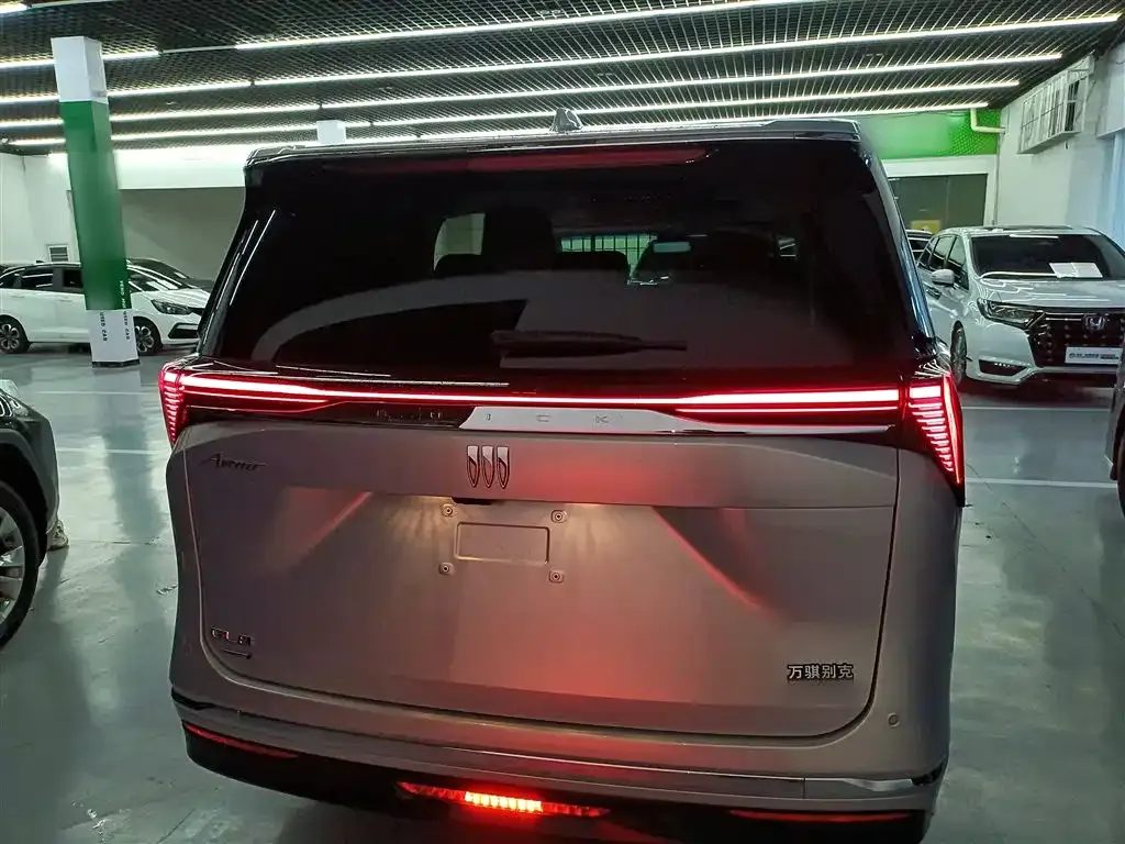 Buick GL8 Hybrid 2025 из CN, фото 6