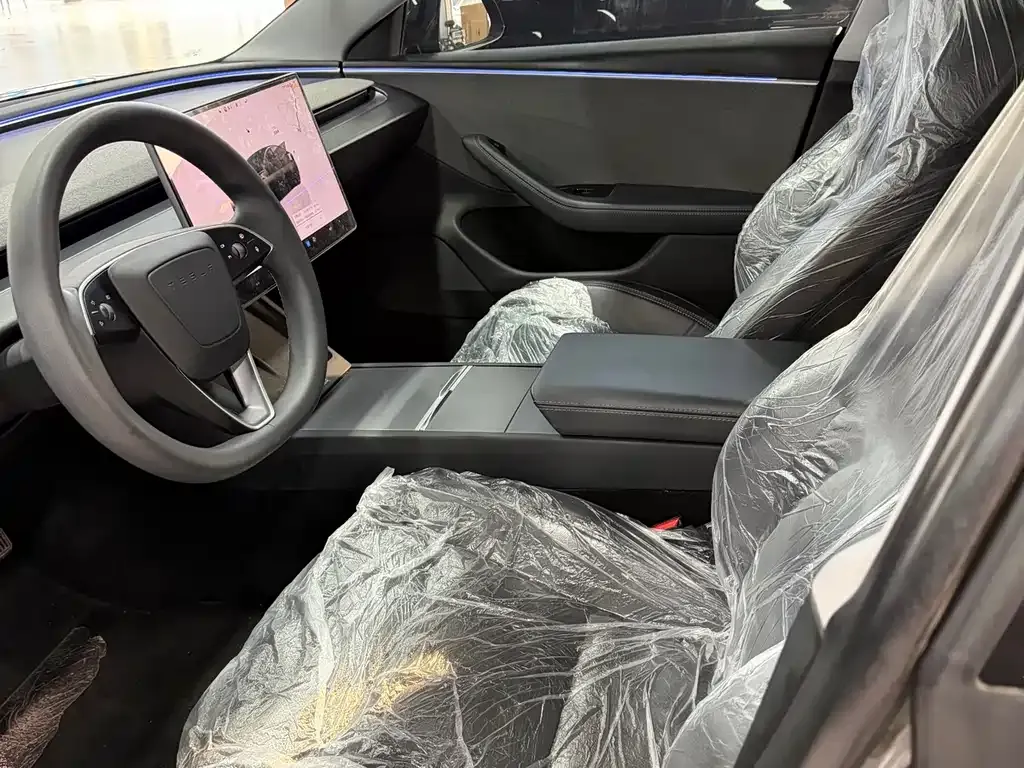 Tesla Model 3 — фото 6
