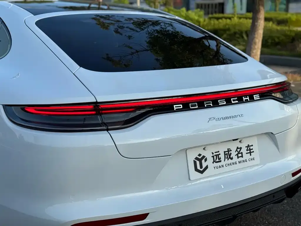 Porsche Panamera — фото 10