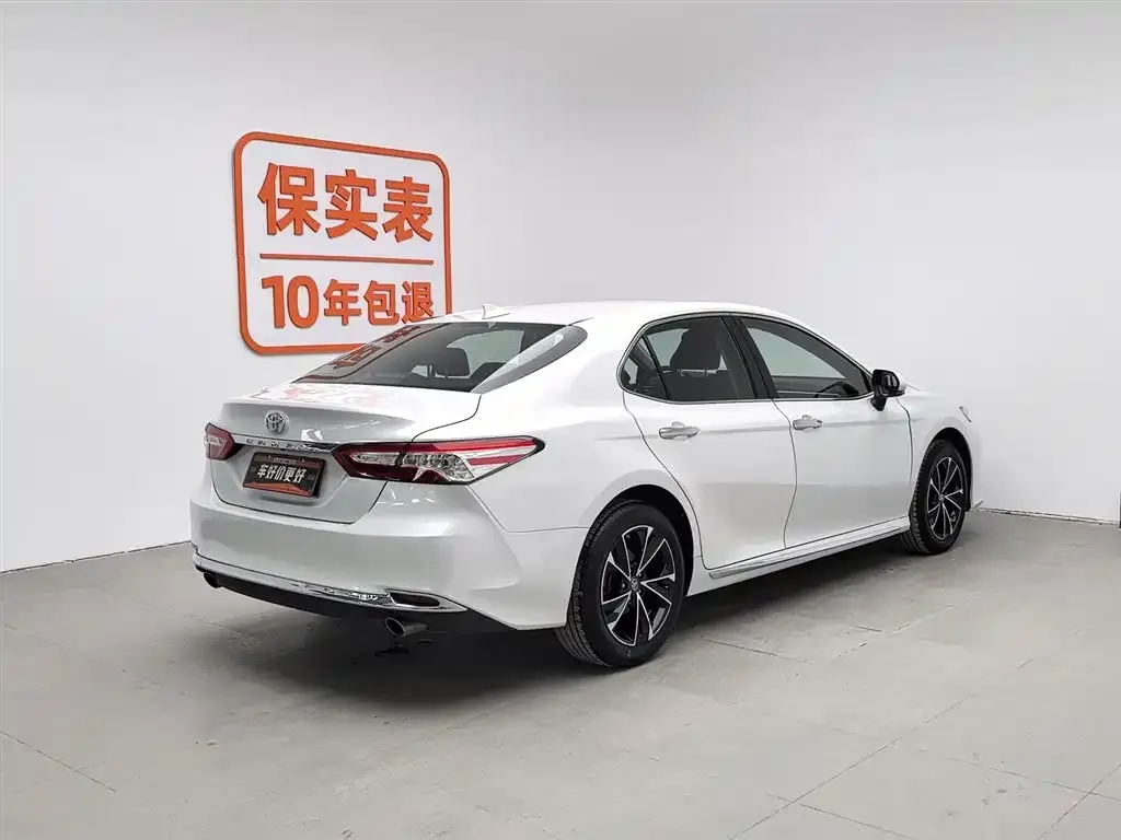 Toyota Camry 2023 из CN, фото 2