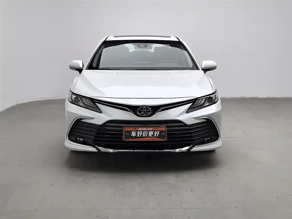 Toyota Camry 2023 из CN, фото 3