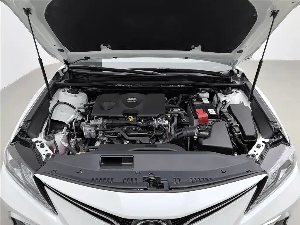 Toyota Camry 2023 из CN, фото 6