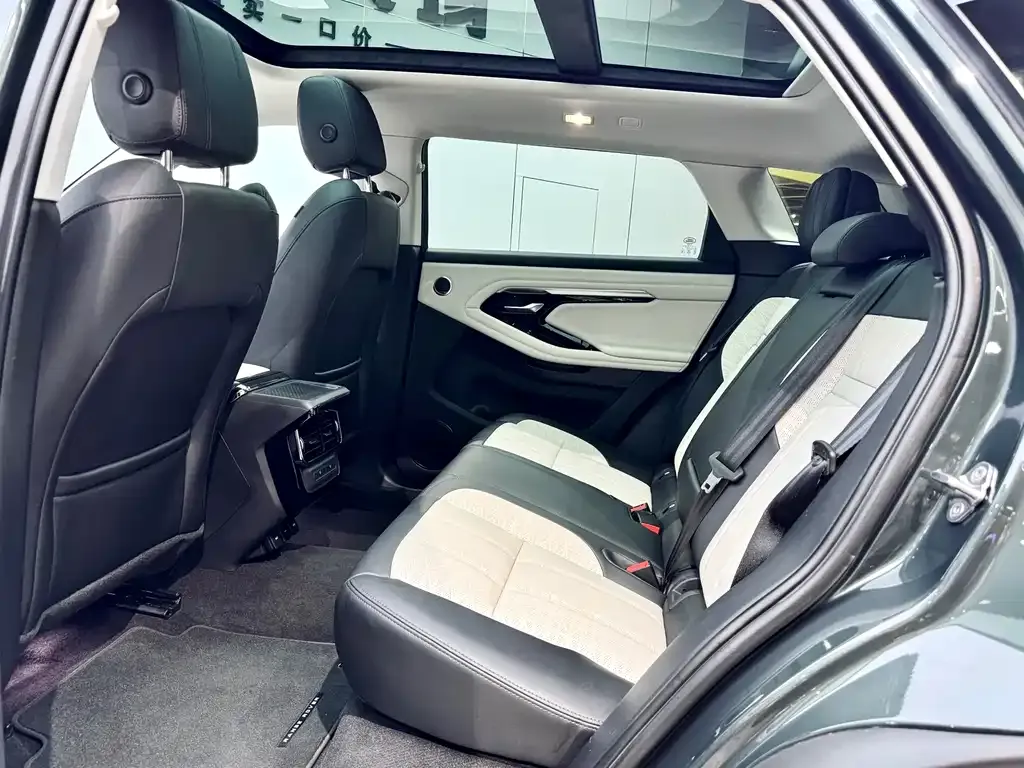 Land Rover Evoque — фото 10
