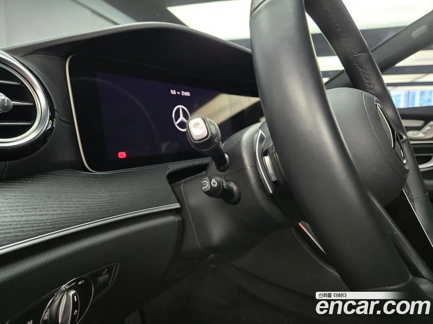 Mercedes-Benz E-Class 2023 из KR, фото 8