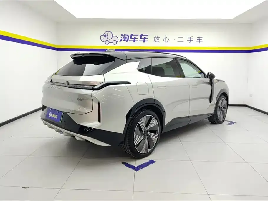 Lynk & Co 08 EM-P 2024 из CN, фото 3