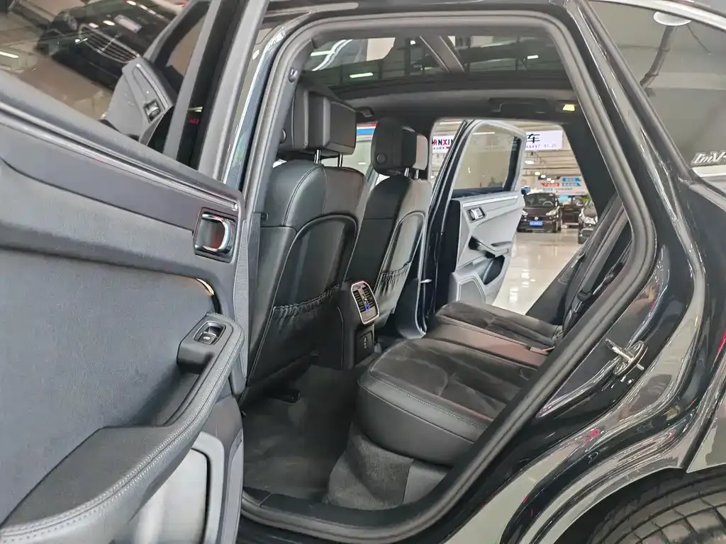 Porsche Macan 2021 из CN, фото 5