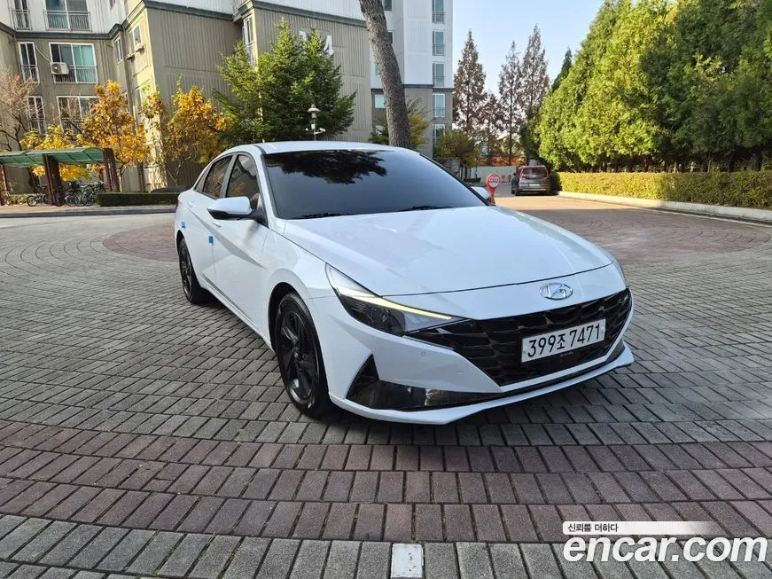 Hyundai AVANTE 2023 из KR, фото 2
