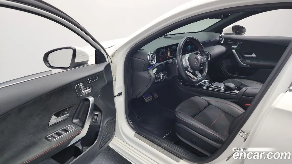 Mercedes-Benz A-Class — фото 10