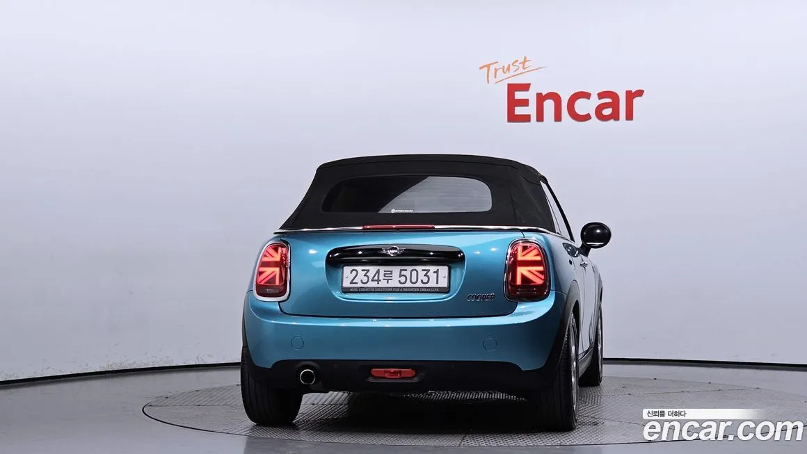 Mini Cooper Convertible 2021 из KR, фото 2