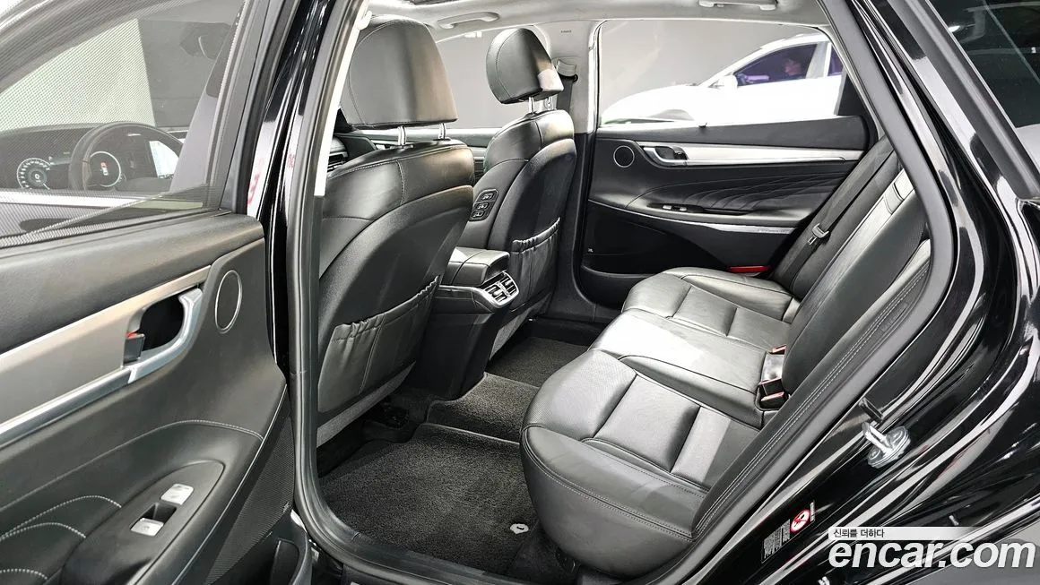 Hyundai Grandeur 2023 из KR, фото 10