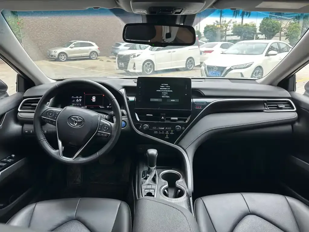 Toyota Camry 2023 из CN, фото 5