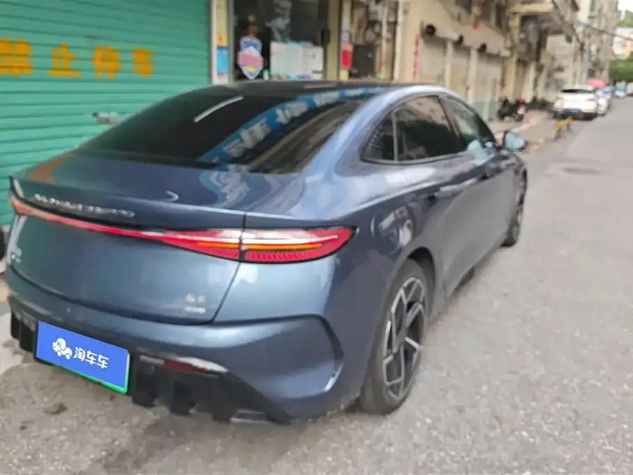 BYD Seal — фото 3
