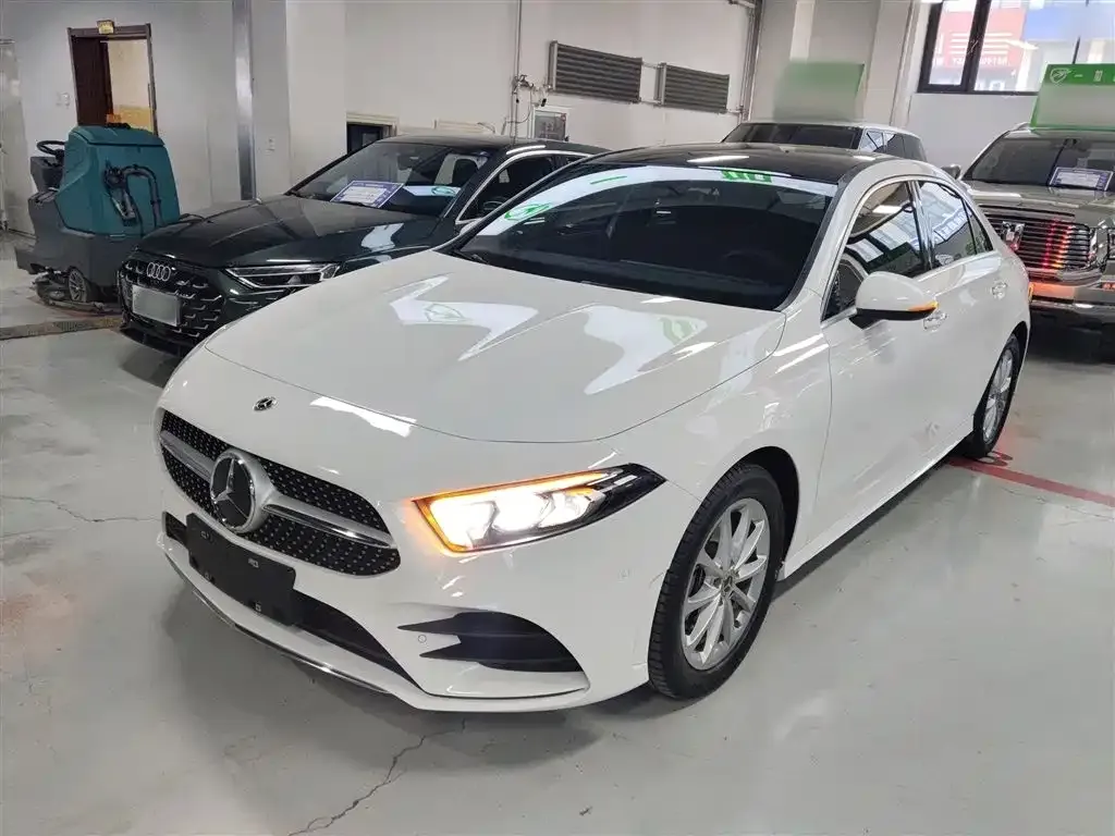 Mercedes-Benz A-Class — фото 1