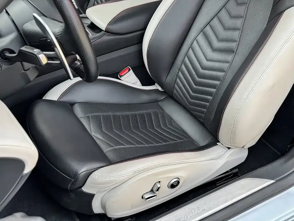Maserati GranTurismo 2024 из CN, фото 4