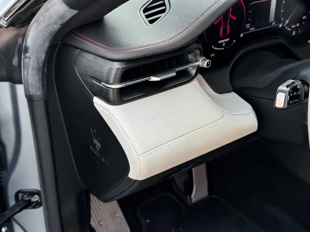 Maserati GranTurismo 2024 из CN, фото 8