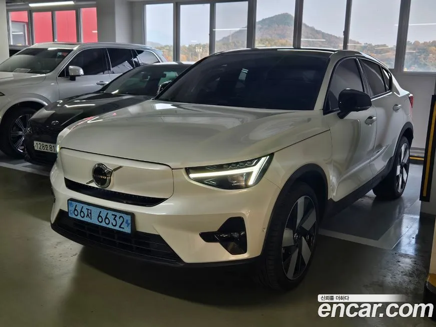 Volvo C40 2024 из KR, фото 1