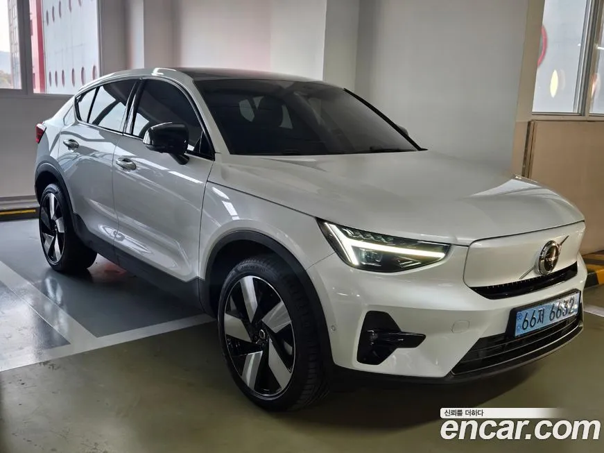 Volvo C40 2024 из KR, фото 5