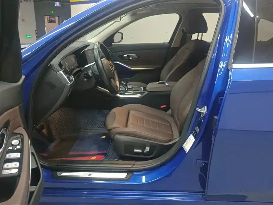 BMW 3 Series 2021 из CN, фото 7
