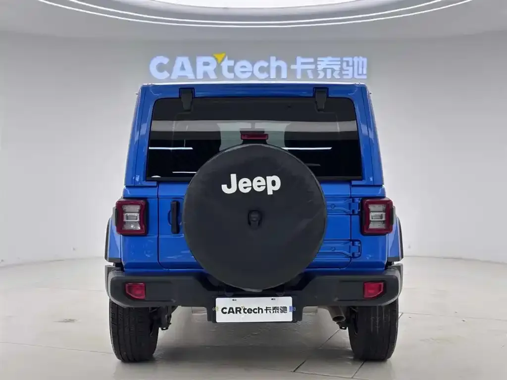 Jeep Wrangler 2023 из CN, фото 5
