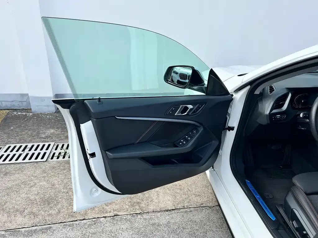 BMW 2 Series (Import) 2023 из CN, фото 10