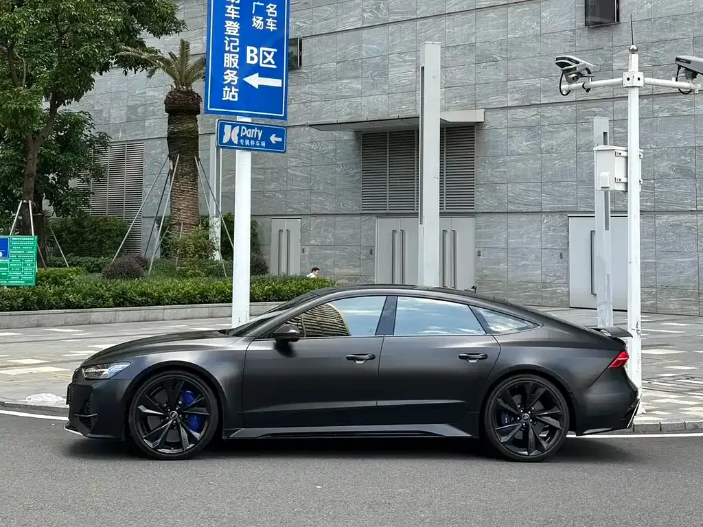 Audi RS 7 2021 из CN, фото 3