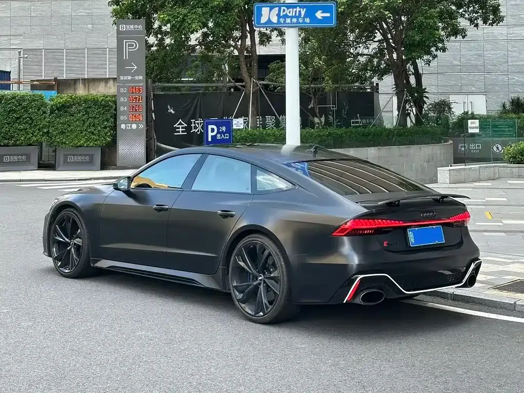 Audi RS 7 2021 из CN, фото 5