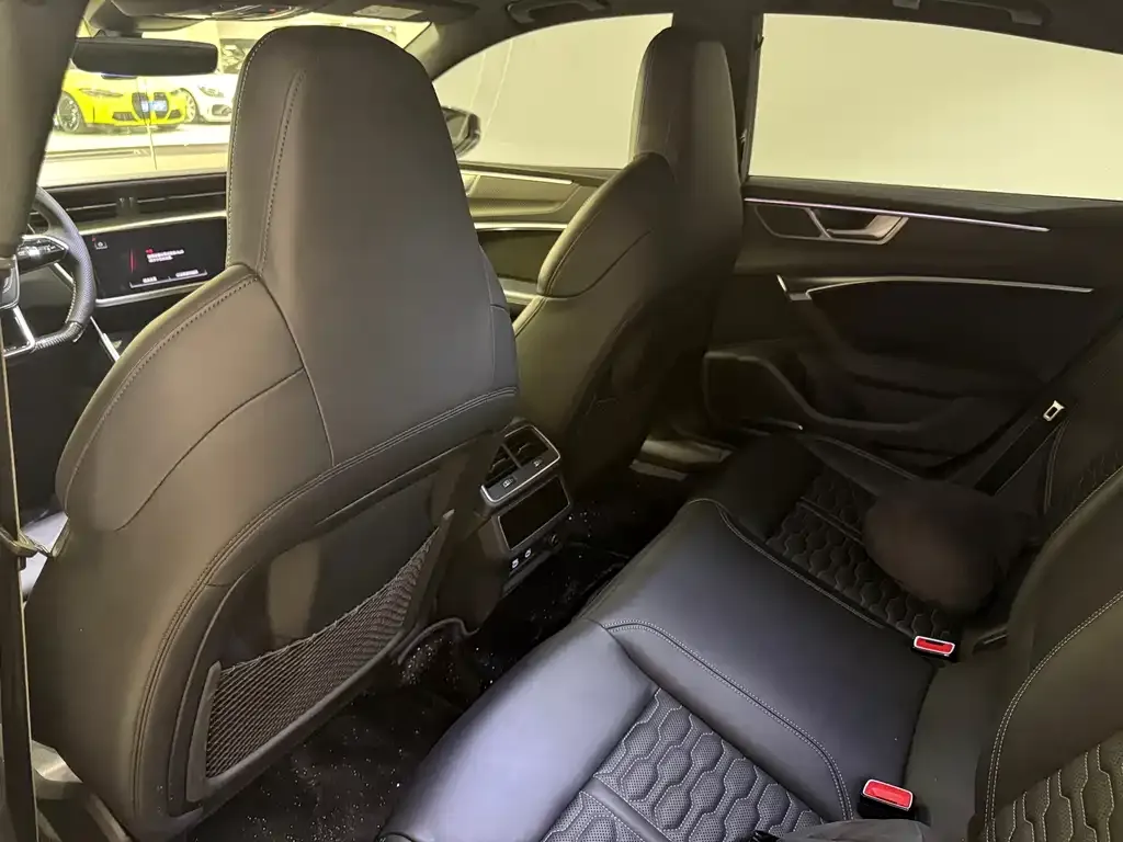 Audi RS 7 2021 из CN, фото 8