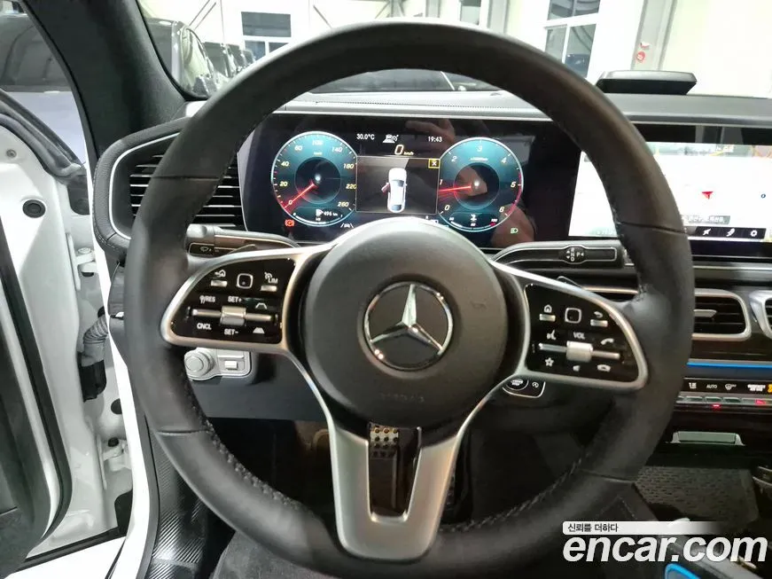 Mercedes-Benz GLE-Class — фото 10