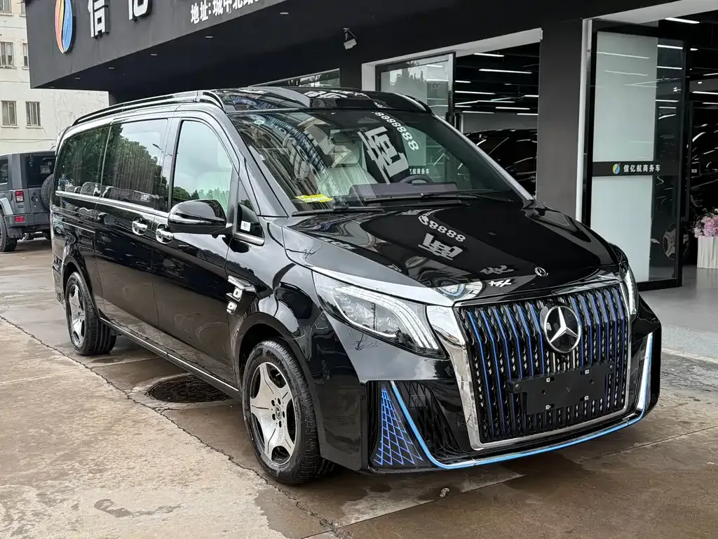 Mercedes-Benz Vito — фото 1