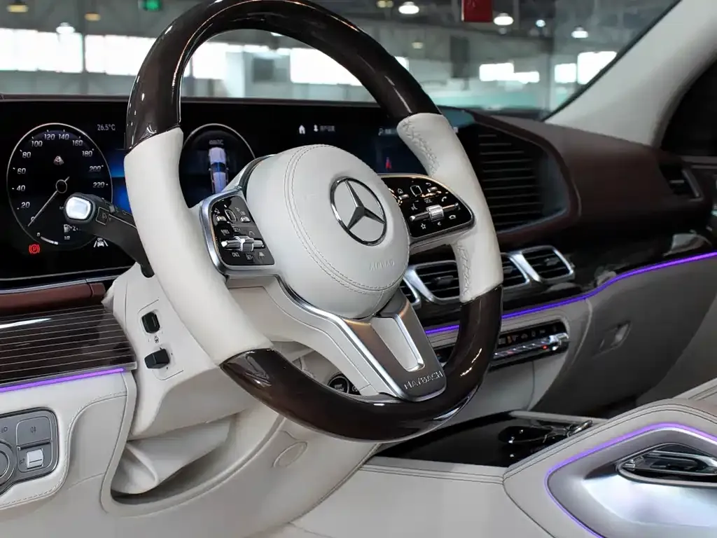 Mercedes-Benz GLS — фото 5