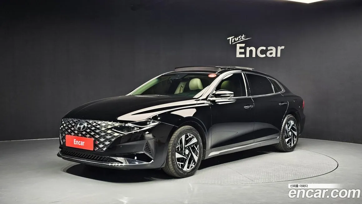 Hyundai Grandeur — фото 1