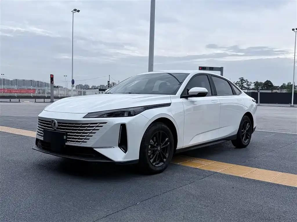 Changan Yida 2024 из CN, фото 2