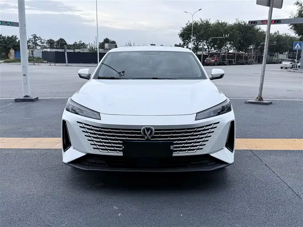 Changan Yida 2024 из CN, фото 8