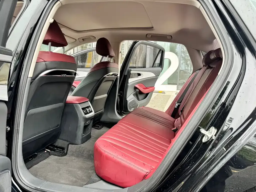 Hongqi H5 2025 из CN, фото 9